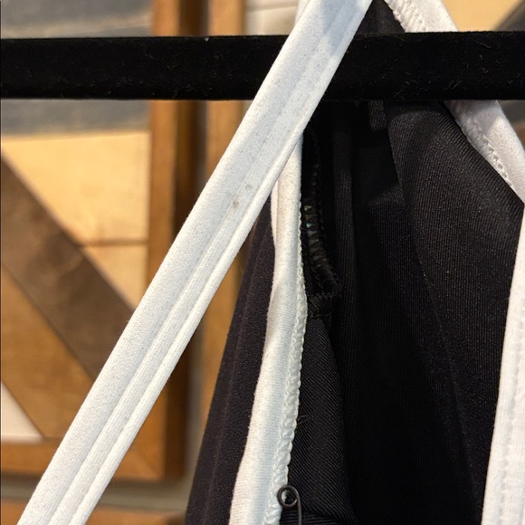 ALO Softsculpt Halter Tennis Dress Black / White XS NWT - Picture 10 of 10